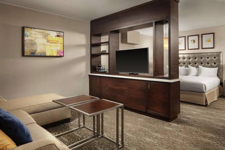 Room 12 of 60
