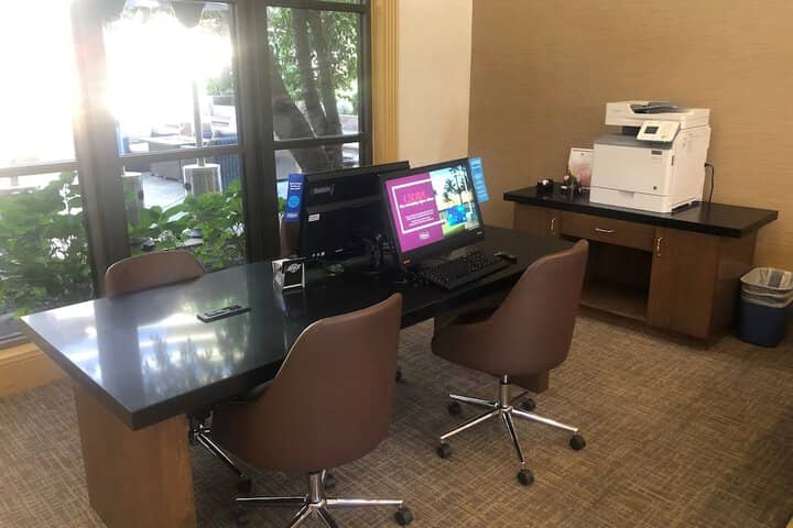 Business Center 55 of 60