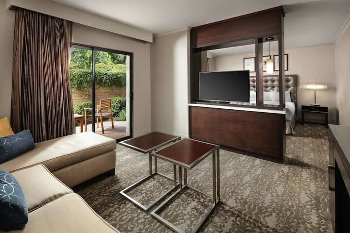 Room 16 of 60